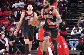 米兰-今夜休斯敦火箭迎来里程碑——NBA常规赛节点到来；球迷炸锅；球队文化再被提及的简单介绍